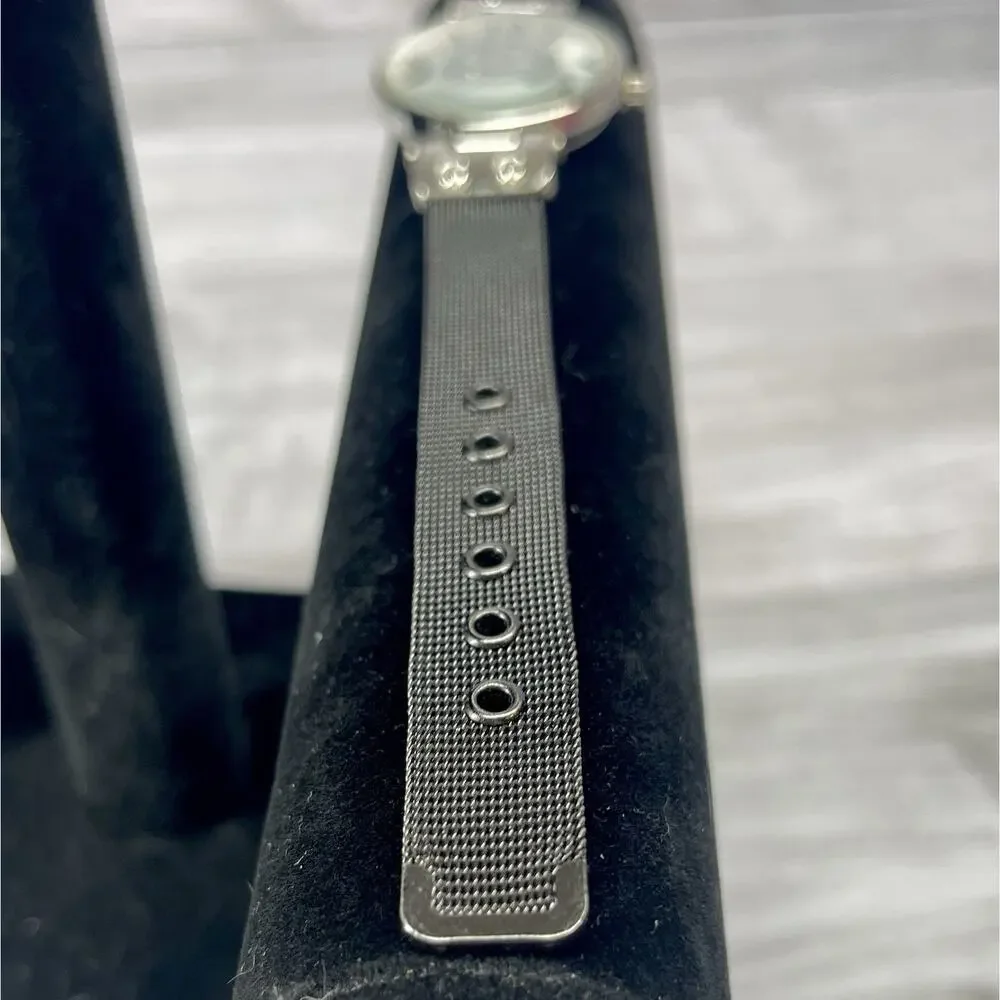 Gruen Wrist Watch Silver Dial Black Mesh Band Glitter 90s Womens Classic Dress